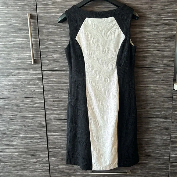 Soft and stretchy color block dress, Sz 8 - Picture 4 of 4